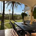 La Giralda Apartment *
