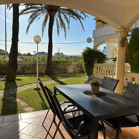 La Giralda Apartment *