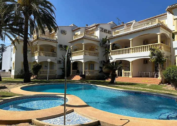 La Giralda 아파트